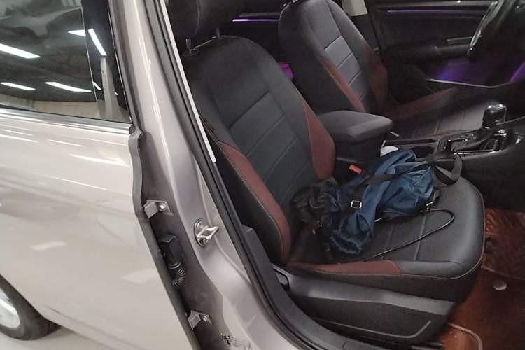 Used Volkswagen Bora 2021 1.5L Automatic Elite Smart Connect Edition Right Front Seat
