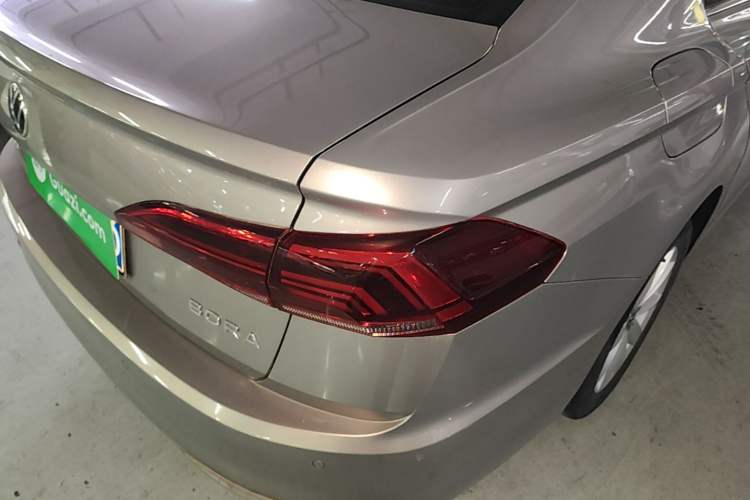 Used Volkswagen Bora 2021 1.5L Automatic Comfort Smart Connect Edition Right Rear Taillight