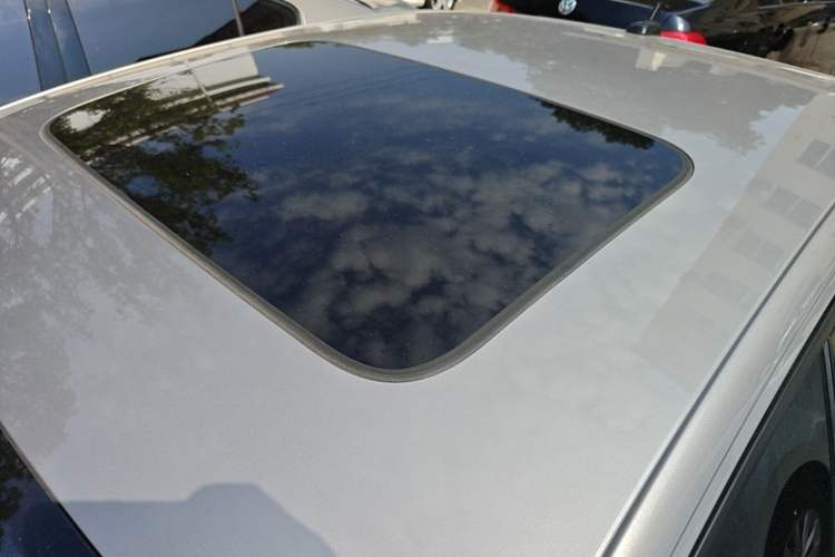 Used Volkswagen Bora 2021 1.5L Automatic Comfort Smart Connect Edition Roof