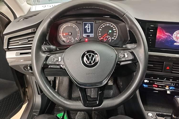 Used Volkswagen Bora 2021 1.5L Automatic Elite Smart Connect Edition Steering Wheel