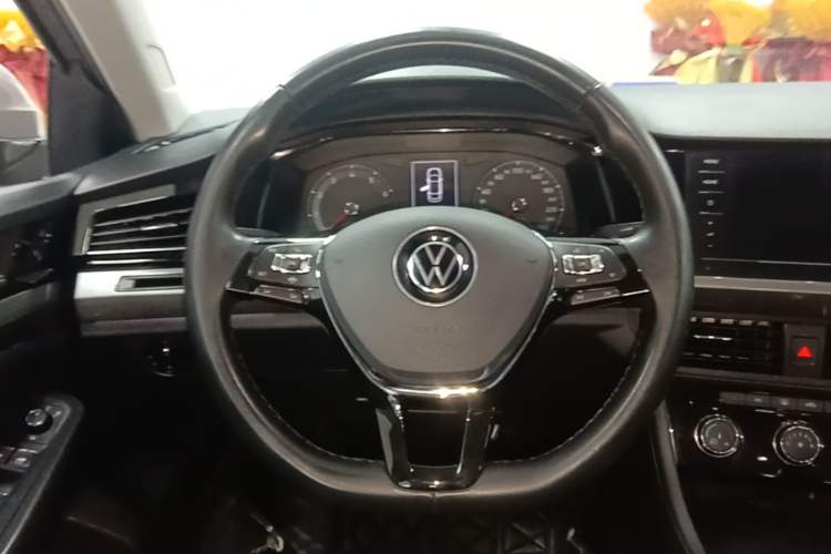 Used Volkswagen Bora 2021 1.5L Automatic Comfort Smart Connect Edition Steering Wheel