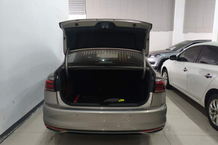 Used Volkswagen Bora 2021 1.5L Automatic Comfort Smart Connect Edition Trunk