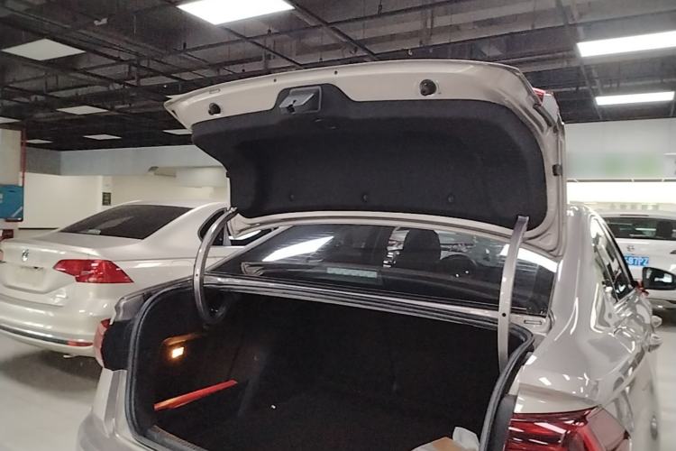 Used Volkswagen Bora 2021 1.5L Automatic Elite Smart Connect Edition Trunk