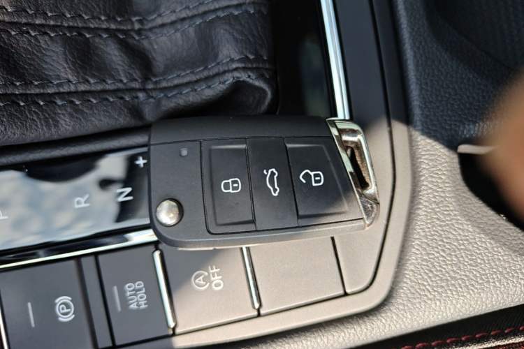 Used Volkswagen Bora 2021 1.5L Automatic Comfort Smart Connect Edition Vehicle Key