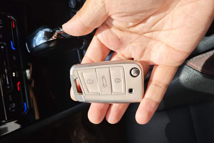 Used Volkswagen Bora 2021 1.5L Automatic Elite Smart Connect Edition Vehicle Key