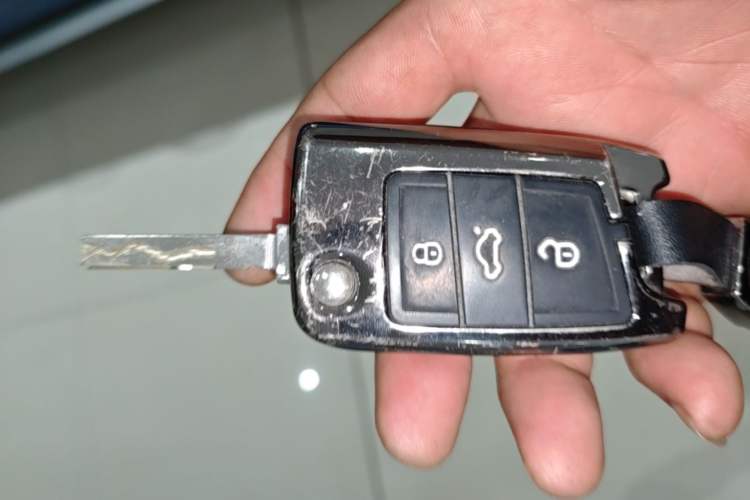 Used Volkswagen Bora 2021 1.5L Automatic Elite Smart Connect Edition Vehicle Key