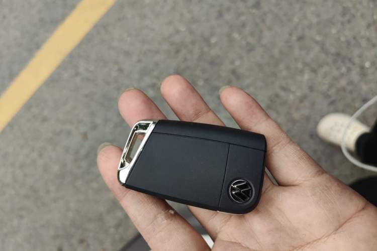 Used Volkswagen Bora 2021 1.5L Automatic Elite Smart Connect Edition Vehicle Key