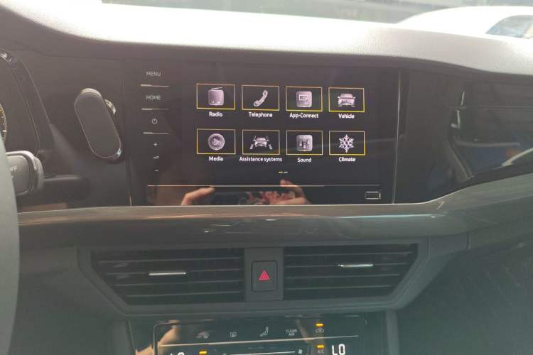 Used Volkswagen Bora 2021 1.5L Automatic Elite Smart Connect Edition Audio And AC Panel