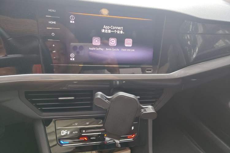 Used Volkswagen Bora 2021 1.5L Automatic Elite Smart Connect Edition Audio And AC Panel