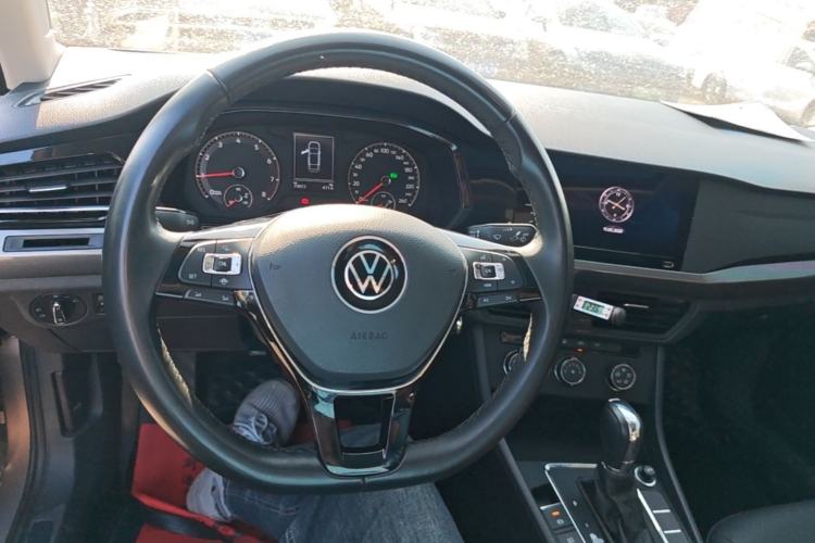 Used Volkswagen Bora 2021 1.5L Automatic Comfort Smart Connect Edition Center Console