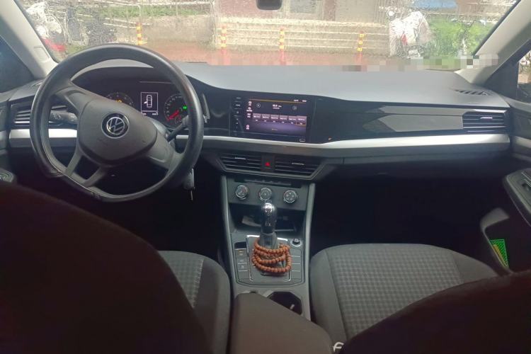 Used Volkswagen Bora 2021 1.5L Automatic Fashionable Smart Connectivity Version Center Console