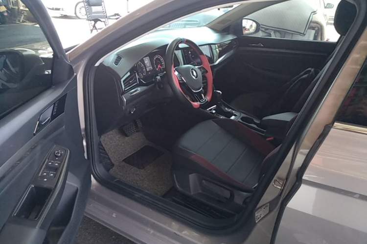 Used Volkswagen Bora 2021 1.5L Automatic Comfort Smart Connect Edition Driver Seat