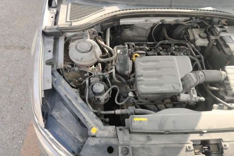 Used Volkswagen Bora 2021 1.5L Automatic Elite Smart Connect Edition Engine Bay Right