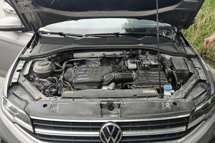 Used Volkswagen Bora 2021 1.5L Manual Fashion Smart Connect Edition Engine Bay