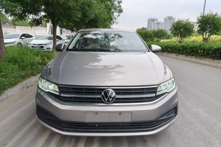 Used Volkswagen Bora 2021 1.5L Manual Fashion Smart Connect Edition Exterior 2