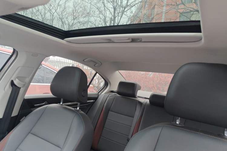 Used Volkswagen Bora 2021 1.5L Automatic Elite Smart Connect Edition Headliner