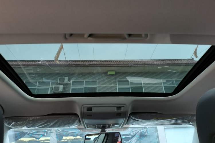 Used Volkswagen Bora 2021 1.5L Automatic Elite Smart Connect Edition Headliner