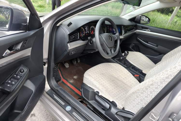 Used Volkswagen Bora 2021 1.5L Manual Fashion Smart Connect Edition Interior 1
