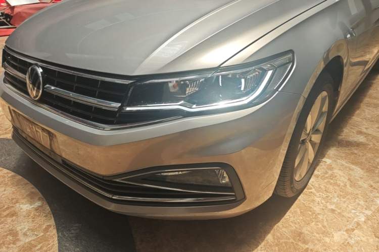 Used Volkswagen Bora 2021 1.5L Manual Comfort Smart Connect Edition Left Front Headlight