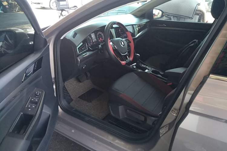 Used Volkswagen Bora 2021 1.5L Automatic Comfort Smart Connect Edition Left Front Seat