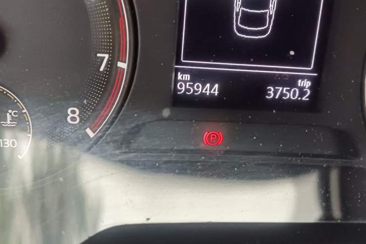 Used Volkswagen Bora 2021 1.5L Manual Fashion Smart Connect Edition Odometer Close Up