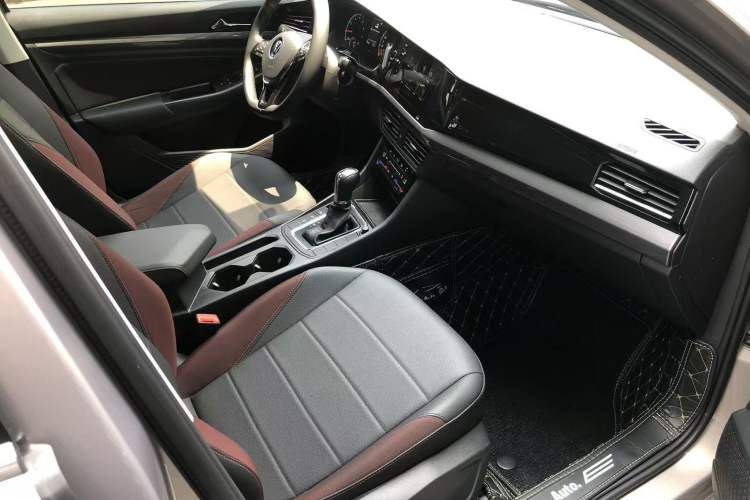 Used Volkswagen Bora 2021 1.5L Automatic Elite Smart Connect Edition Right Front Seat