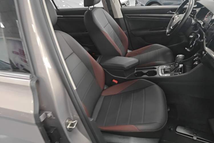 Used Volkswagen Bora 2021 1.5L Automatic Comfort Smart Connect Edition Right Front Seat