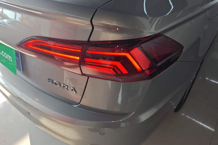 Used Volkswagen Bora 2021 1.5L Automatic Comfort Smart Connect Edition Right Rear Taillight