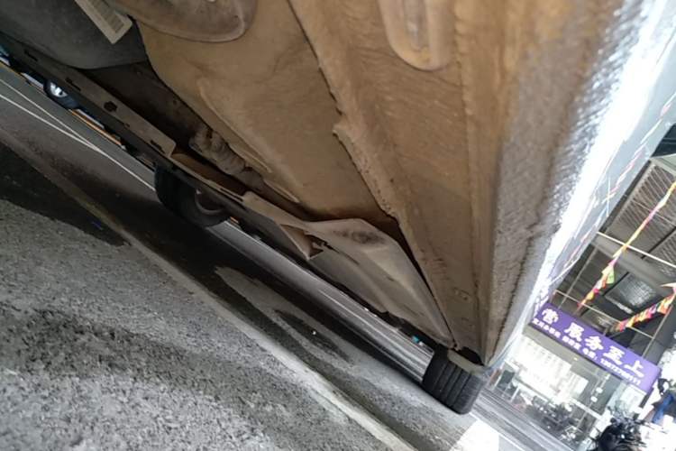 Used Volkswagen Bora 2021 1.5L Automatic Comfort Smart Connect Edition Right Side Sill