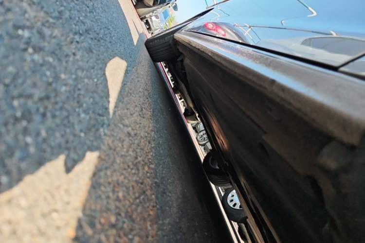 Used Volkswagen Bora 2021 1.5L Automatic Comfort Smart Connect Edition Right Side Sill