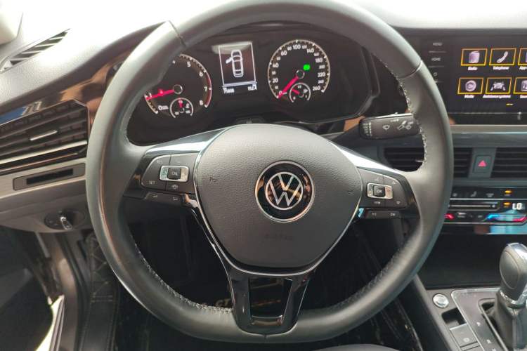 Used Volkswagen Bora 2021 1.5L Automatic Elite Smart Connect Edition Steering Wheel