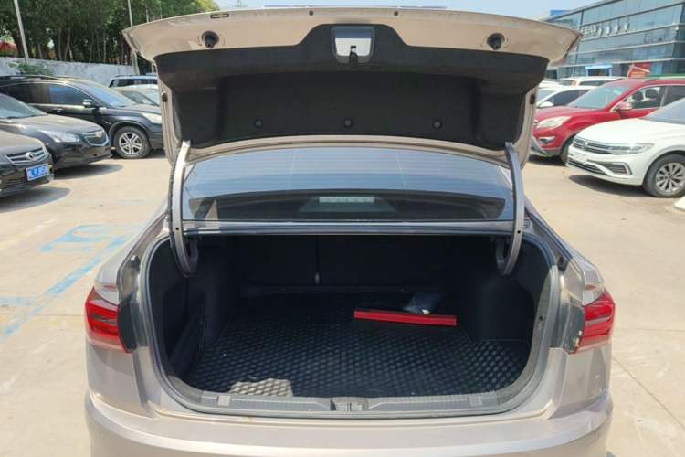 Used Volkswagen Bora 2021 1.5L Automatic Elite Smart Connect Edition Trunk