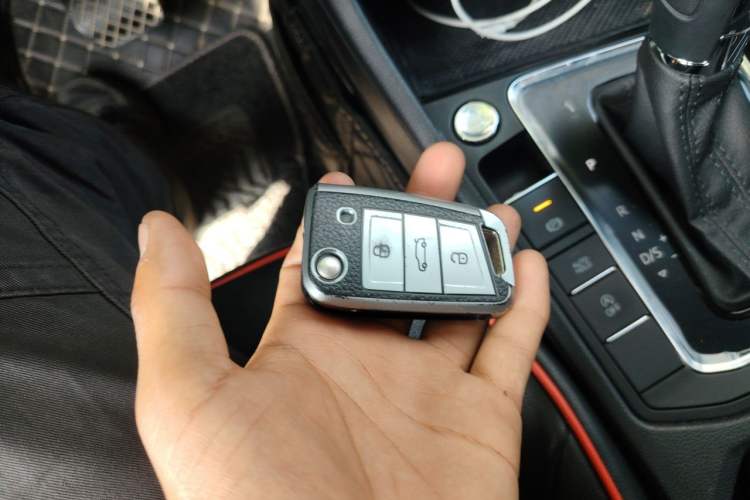 Used Volkswagen Bora 2021 1.5L Automatic Elite Smart Connect Edition Vehicle Key