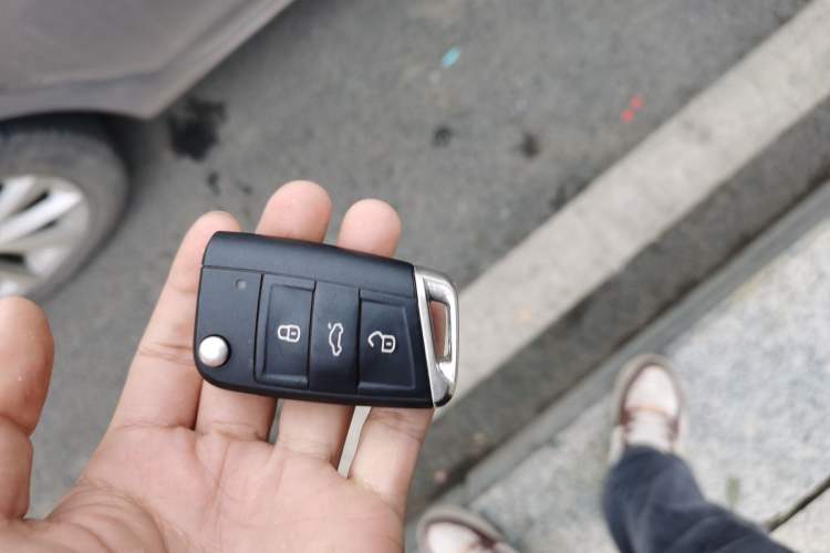 Used Volkswagen Bora 2021 1.5L Automatic Comfort Smart Connect Edition Vehicle Key