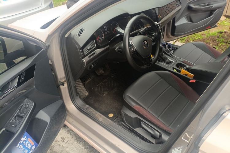 Used Volkswagen Bora 2021 1.5L Automatic Elite Smart Connect Edition Driver Seat