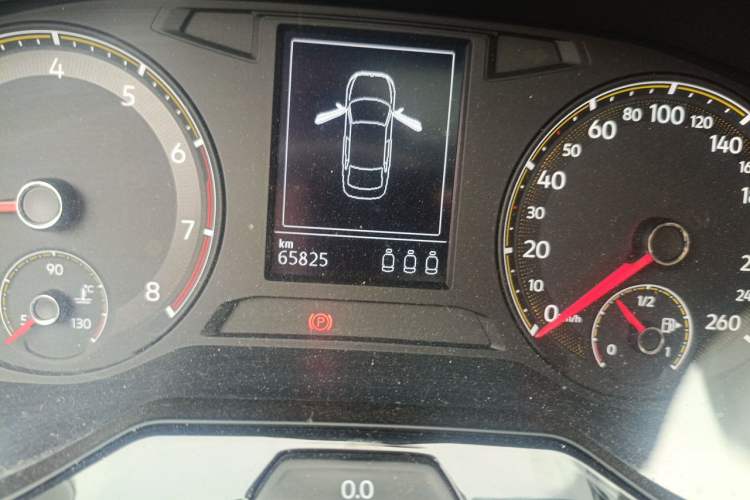 Used Volkswagen Bora 2021 1.5L Automatic Elite Smart Connect Edition Odometer Close Up