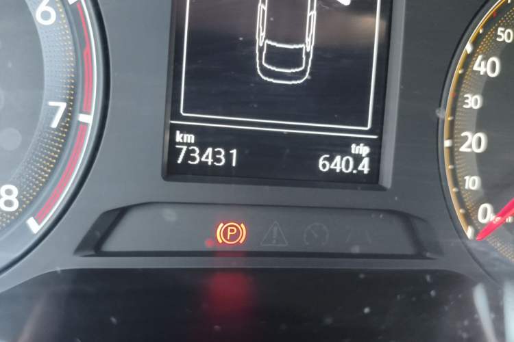 Used Volkswagen Bora 2021 1.5L Automatic Comfort Smart Connect Edition Odometer Close Up
