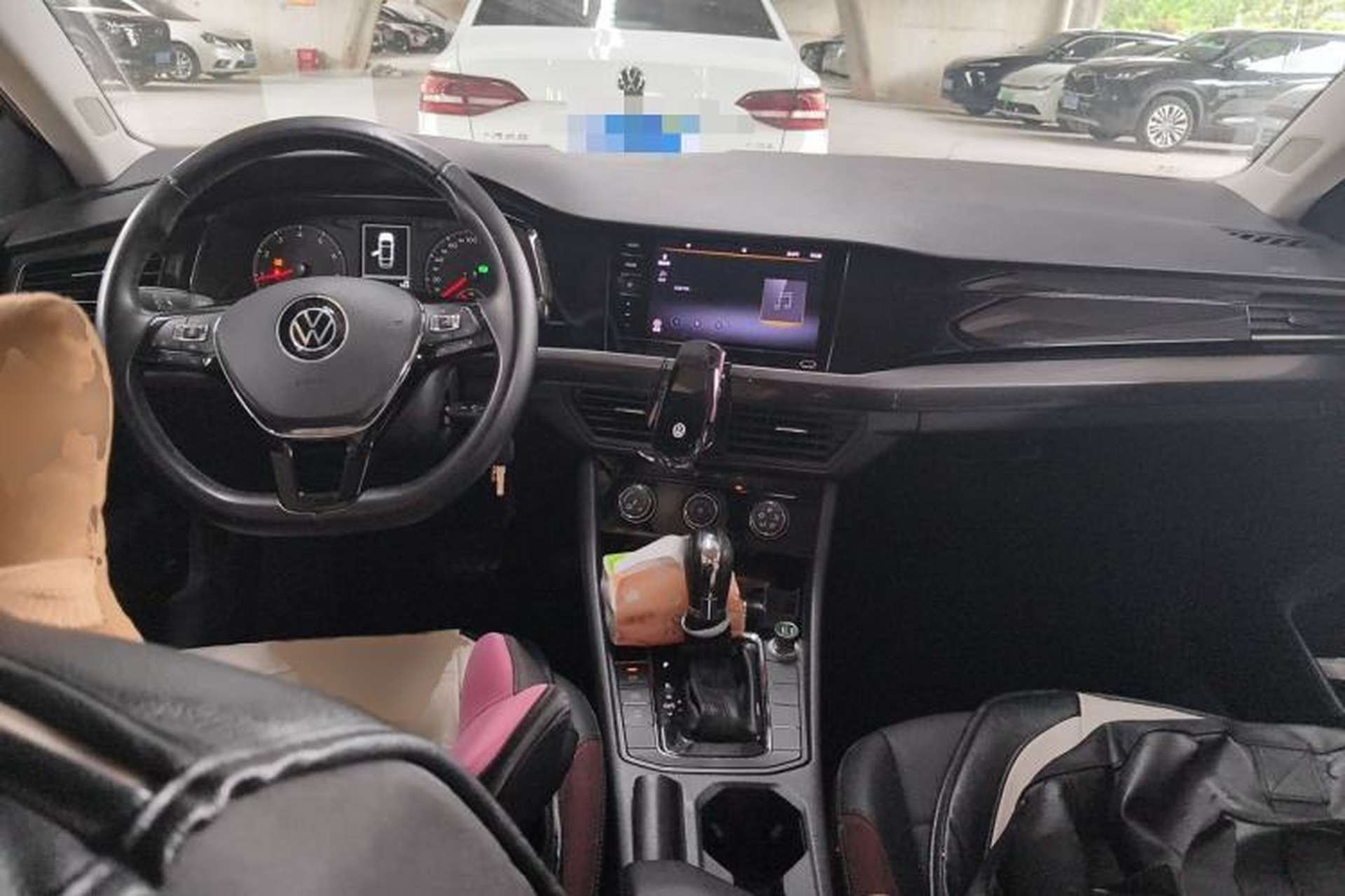 Used Volkswagen Bora 2021 1.5L Automatic Comfort Smart Connect Edition Center Console