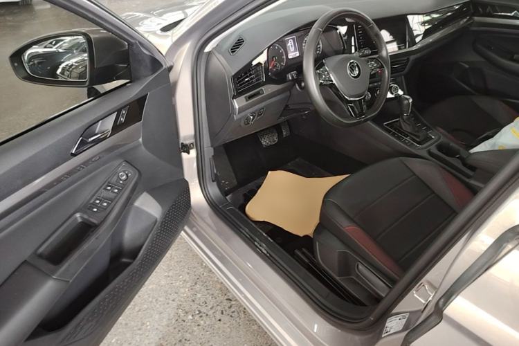 Used Volkswagen Bora 2021 1.5L Automatic Comfort Smart Connect Edition Driver Seat