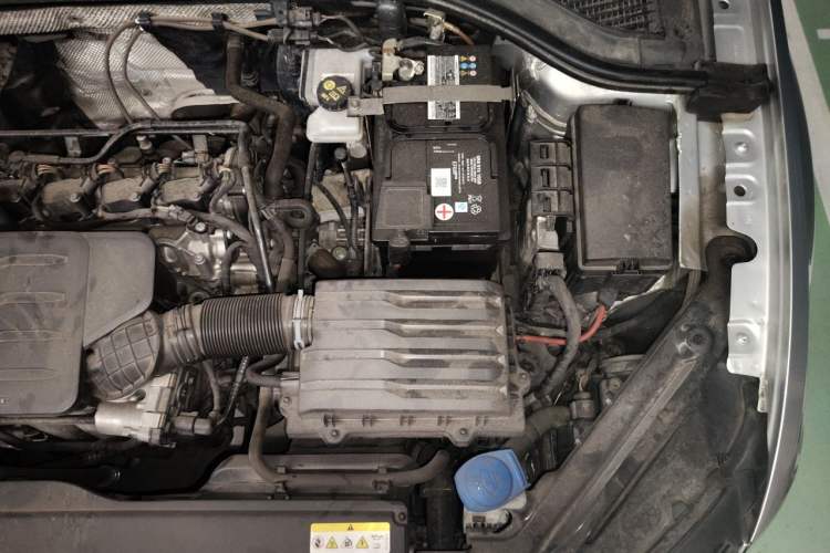 Used Volkswagen Bora 2021 1.5L Automatic Fashionable Smart Connectivity Version Engine Bay Left