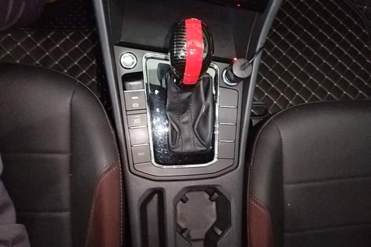 Used Volkswagen Bora 2021 280TSI DSG Elite Smart Connectivity Version Gear Lever