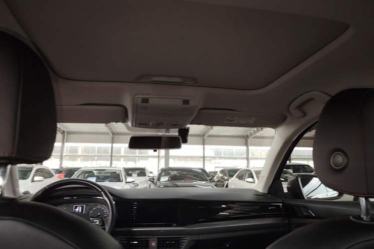 Used Volkswagen Bora 2021 1.5L Automatic Comfort Smart Connect Edition Headliner
