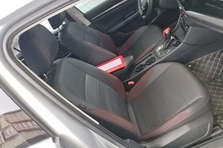 Used Volkswagen Bora 2021 280TSI DSG Elite Smart Connectivity Version Right Front Seat