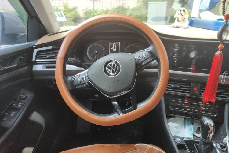 Used Volkswagen Bora 2021 1.5L Automatic Comfort Smart Connect Edition Steering Wheel