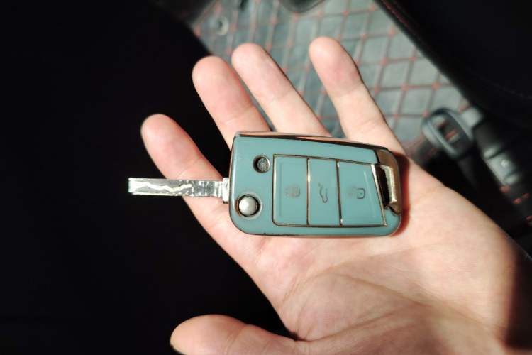 Used Volkswagen Bora 2021 1.5L Automatic Fashionable Smart Connectivity Version Vehicle Key