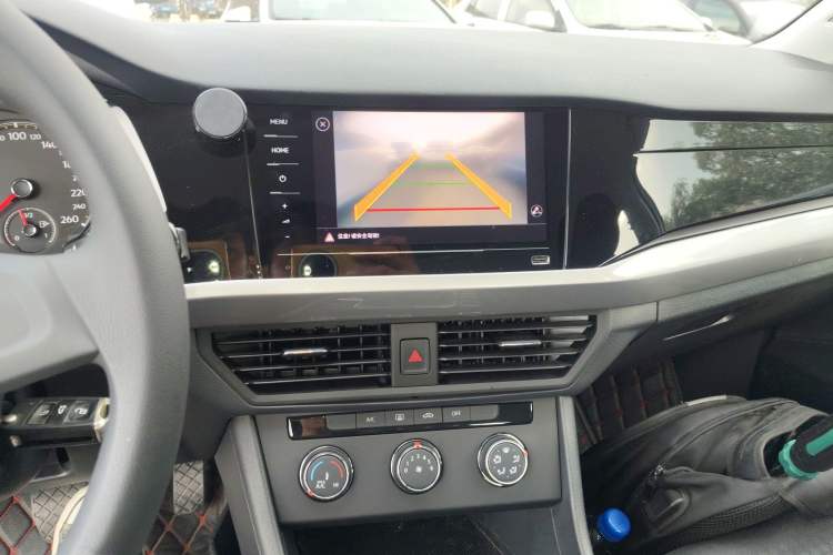 Used Volkswagen Bora 2021 1.5L Automatic Fashionable Smart Connectivity Version Audio And AC Panel