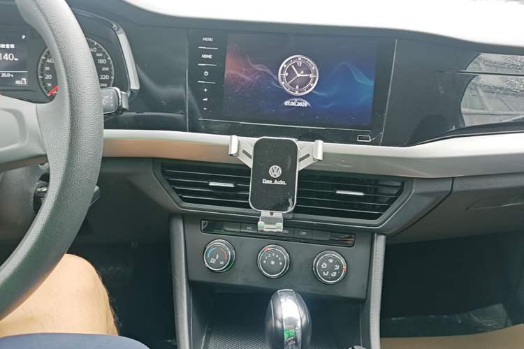 Used Volkswagen Bora 2021 1.5L Automatic Fashionable Smart Connectivity Version Audio And AC Panel