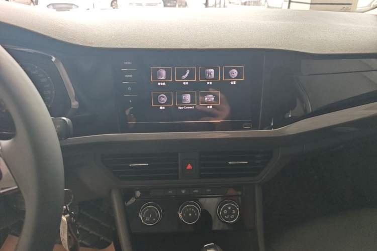 Used Volkswagen Bora 2021 1.5L Automatic Comfort Smart Connect Edition Audio And AC Panel