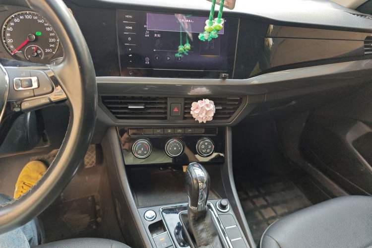 Used Volkswagen Bora 2021 1.5L Automatic Comfort Smart Connect Edition Audio And AC Panel
