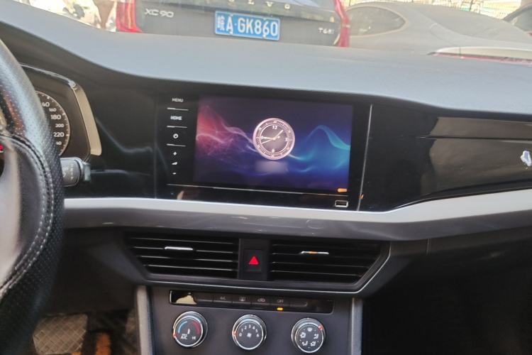 Used Volkswagen Bora 2021 1.5L Automatic Fashionable Smart Connectivity Version Audio And AC Panel